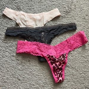 Victoria’s Secret thong bundle